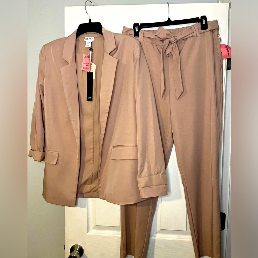 Nicole Miller of New York Pant Suit for women